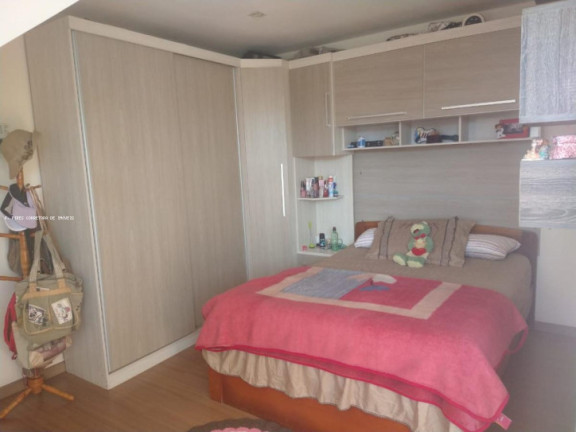 Imagem Casa com 4 Quartos à Venda, em Cidade Industrial - Curitiba Imagem Casa com 4 Quartos à Venda, em Cidade Industrial - Curitiba