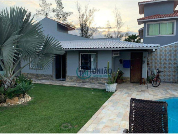 Imagem Casa com 6 Quartos à Venda, 330 m² em Unamar - Cabo Frio