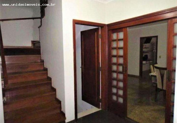 Imagem Casa com 4 Quartos à Venda, 240 m² em Jardim Dos Prados - São Paulo