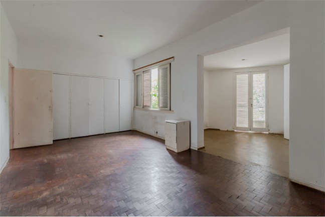 Imagem Casa com 3 Quartos à Venda,  em Pacaembu - São Paulo