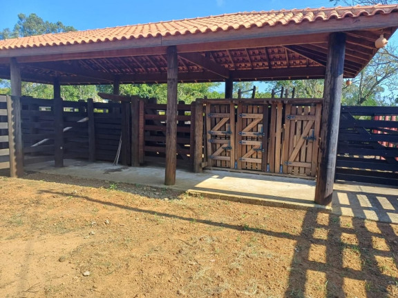 Imagem Chácara com 1 Quarto à Venda, 100 m² em Centro - Guaratinguetá Imagem Chácara com 1 Quarto à Venda, 100 m² em Centro - Guaratinguetá