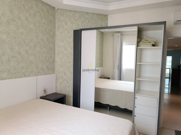 Apartamento com 4 Quartos para Temporada, 200 m² em Meia Praia - Itapema