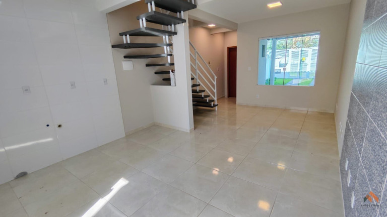Imagem Casa com 3 Quartos à Venda, 132 m²