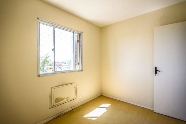 Imagem Imóvel com 3 Quartos à Venda, 63 m² em São Sebastião - Porto Alegre Imagem Imóvel com 3 Quartos à Venda, 63 m² em São Sebastião - Porto Alegre