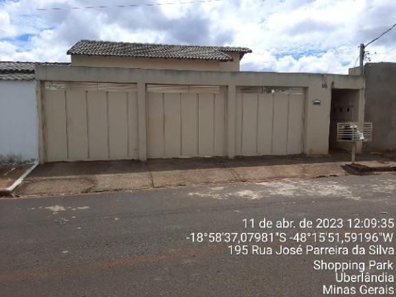 Casa com 2 Quartos à Venda, 109 m² em Shopping Park - Uberlandia