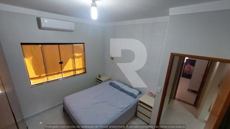 Imagem Casa com 3 Quartos à Venda, 220 m² Imagem Casa com 3 Quartos à Venda, 220 m²