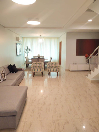Imagem Casa com 4 Quartos à Venda, 306 m² em Chapada - Manaus Imagem Casa com 4 Quartos à Venda, 306 m² em Chapada - Manaus