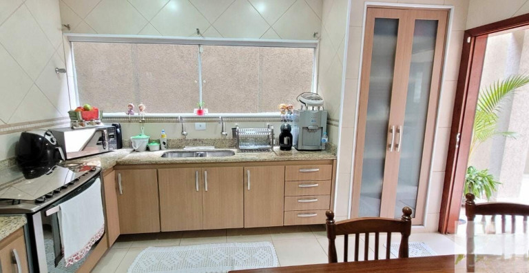 Imagem Sobrado com 4 Quartos à Venda, 150 m² em Jardim Cidália - São Paulo