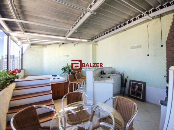 Imagem Cobertura com 3 Quartos à Venda, 309 m² em Centro - Florianópolis