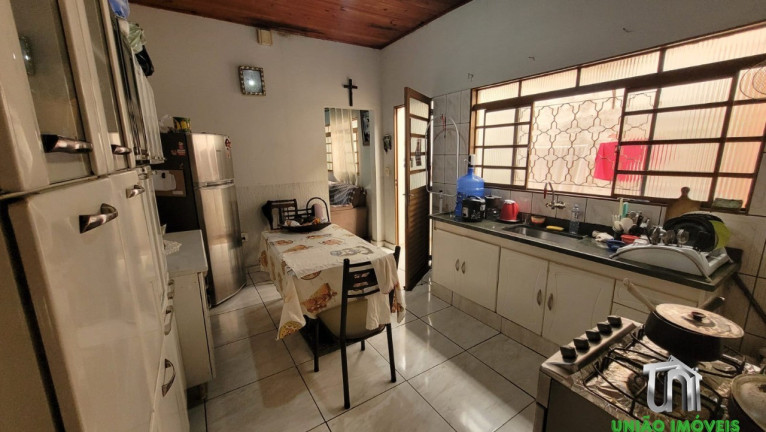 Imagem Casa com 2 Quartos à Venda, 48 m² em Centro - Bragança Paulista Imagem Casa com 2 Quartos à Venda, 48 m² em Centro - Bragança Paulista