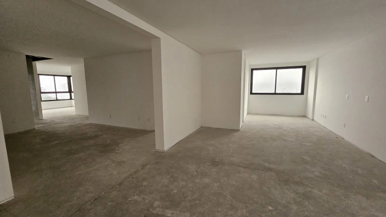 Imagem Apartamento com 4 Quartos à Venda, 278 m² em America - Joinville