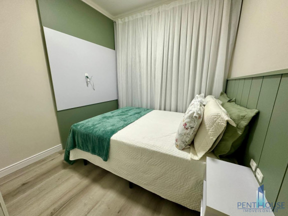 Imagem Apartamento com 2 Quartos à Venda, 65 m² em Centro - Balneário Camboriú