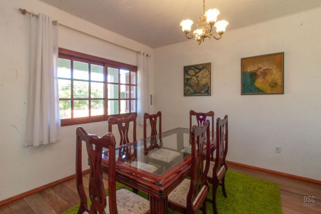 Imagem Casa com 3 Quartos à Venda, 216 m² em Vila Nova - Porto Alegre Imagem Casa com 3 Quartos à Venda, 216 m² em Vila Nova - Porto Alegre