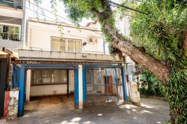 Imagem Casa com 3 Quartos à Venda, 156 m² em Petrópolis - Porto Alegre Imagem Casa com 3 Quartos à Venda, 156 m² em Petrópolis - Porto Alegre