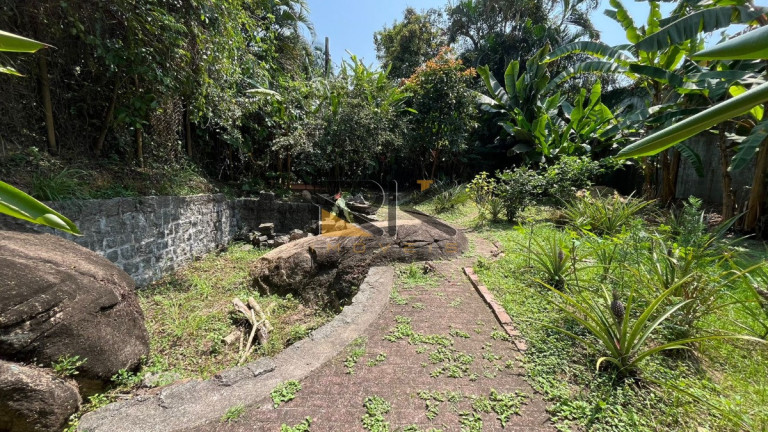 Imagem Casa com 3 Quartos à Venda, 180 m² em Barra Da Lagoa - Ubatuba Imagem Casa com 3 Quartos à Venda, 180 m² em Barra Da Lagoa - Ubatuba