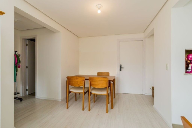 Imagem Imóvel com 2 Quartos à Venda, 67 m² em Passo Da Areia - Porto Alegre