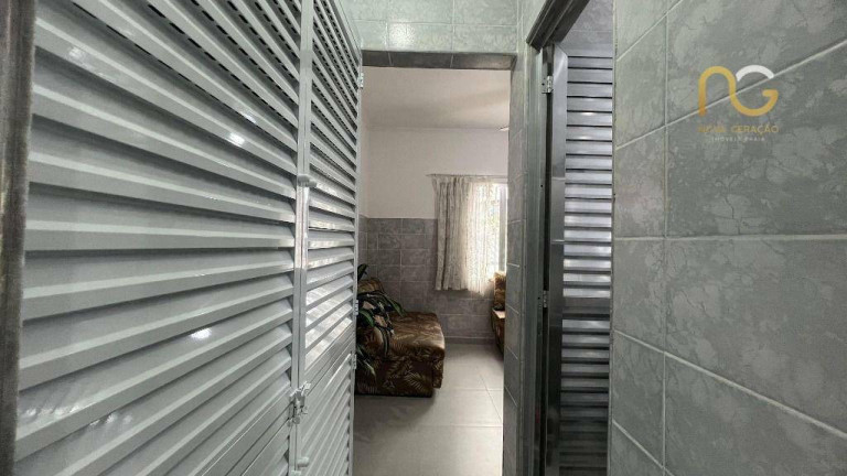 Imagem Kitnet com 1 Quarto à Venda, 28 m² em Vila Guilhermina - Praia Grande Imagem Kitnet com 1 Quarto à Venda, 28 m² em Vila Guilhermina - Praia Grande