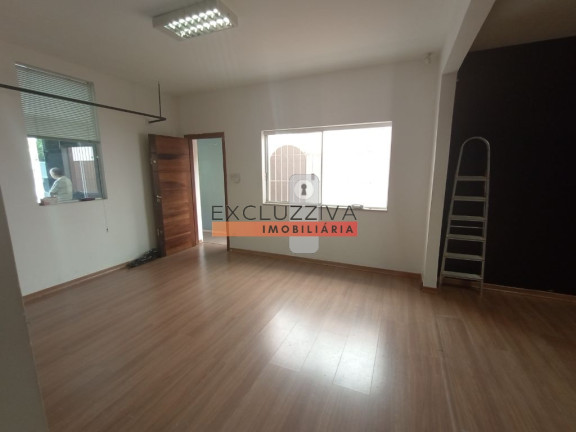 Imagem Casa com 3 Quartos à Venda, 350 m² em Loteamento Chácaras Pastorelli - Taubaté Imagem Casa com 3 Quartos à Venda, 350 m² em Loteamento Chácaras Pastorelli - Taubaté