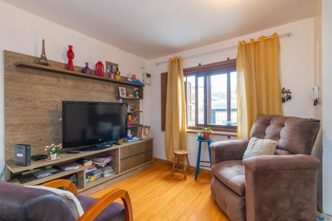 Imagem Casa com 3 Quartos à Venda, 174 m² em Nonoai - Porto Alegre Imagem Casa com 3 Quartos à Venda, 174 m² em Nonoai - Porto Alegre