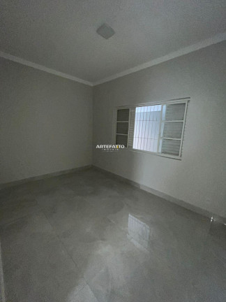 Imagem Casa com 3 Quartos à Venda, 210 m² Imagem Casa com 3 Quartos à Venda, 210 m²