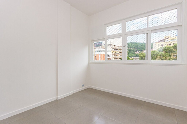 Imagem Imóvel com 2 Quartos à Venda, 68 m² em Botafogo - Rio De Janeiro Imagem Imóvel com 2 Quartos à Venda, 68 m² em Botafogo - Rio De Janeiro