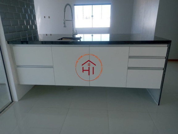 Imagem Casa com 3 Quartos à Venda, em Guarajuba (monte Gordo) - Camaçari Imagem Casa com 3 Quartos à Venda, em Guarajuba (monte Gordo) - Camaçari