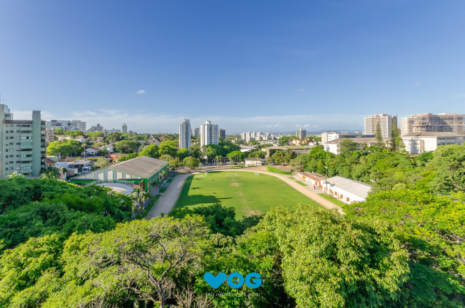 Imagem Imóvel com 3 Quartos à Venda, 252 m² em Três Figueiras - Porto Alegre