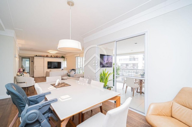 Apartamento com 3 Quartos à Venda, 178 m² em Brooklin - São Paulo