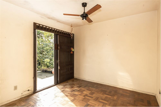 Imagem Imóvel com 3 Quartos à Venda, em Menino Deus - Porto Alegre Imagem Imóvel com 3 Quartos à Venda, em Menino Deus - Porto Alegre