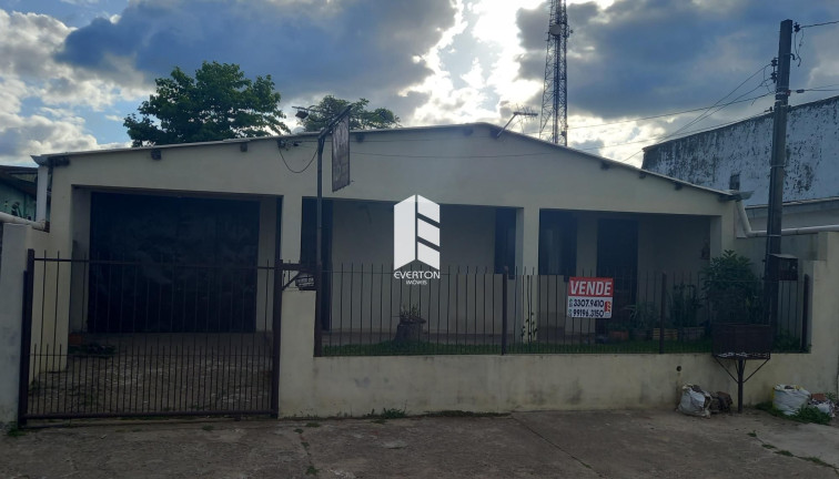 Casa com 2 Quartos à Venda,  em Tancredo Neves - Santa Maria