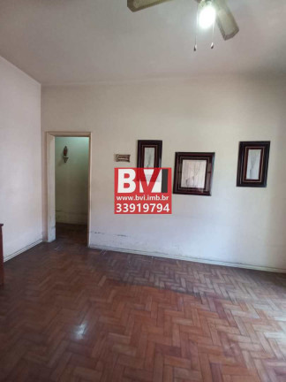 Imagem Casa com 5 Quartos à Venda, 250 m² em Vila Kosmos - Rio De Janeiro