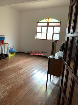 Imagem Casa com 3 Quartos à Venda, 240 m² em Rua Da Vargem Próximo Ao Asilo - Teixeiras Imagem Casa com 3 Quartos à Venda, 240 m² em Rua Da Vargem Próximo Ao Asilo - Teixeiras