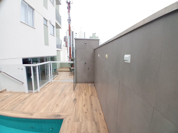 Imagem Imóvel com 2 Quartos à Venda, 93 m² em Centro - Balneário Camboriú