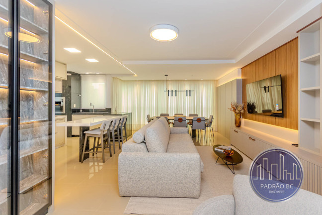 Imagem Apartamento com 3 Quartos à Venda, 129 m² em Centro - Balneário Camboriú Imagem Apartamento com 3 Quartos à Venda, 129 m² em Centro - Balneário Camboriú