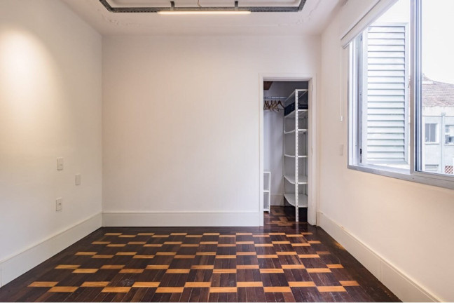 Imagem Apartamento com 1 Quarto à Venda, 22 m² em Floresta - Porto Alegre Imagem Apartamento com 1 Quarto à Venda, 22 m² em Floresta - Porto Alegre