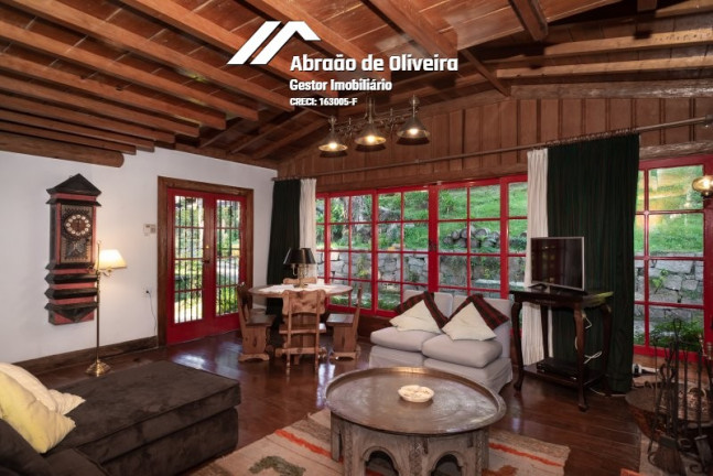 Imagem Casa com 4 Quartos à Venda, 1.199 m² em Toriba - Campos Do Jordão Imagem Casa com 4 Quartos à Venda, 1.199 m² em Toriba - Campos Do Jordão