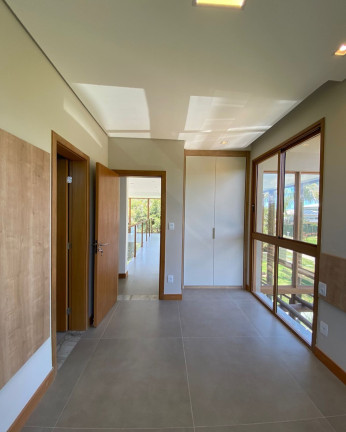 Imagem Casa com 4 Quartos à Venda,  em Praia Do Forte - Mata De São João
