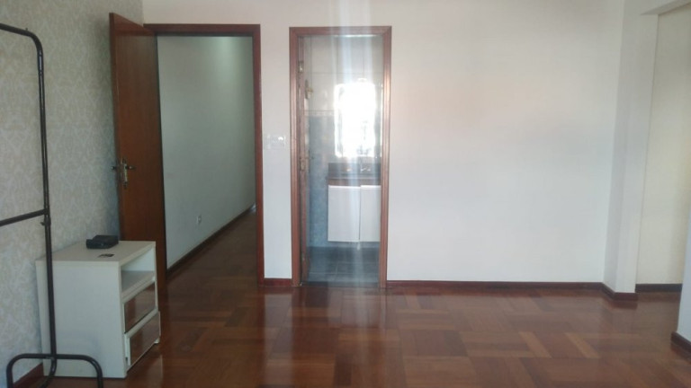 Imagem Sobrado com 3 Quartos à Venda, 150 m² em Vila Tesouro - São José Dos Campos
