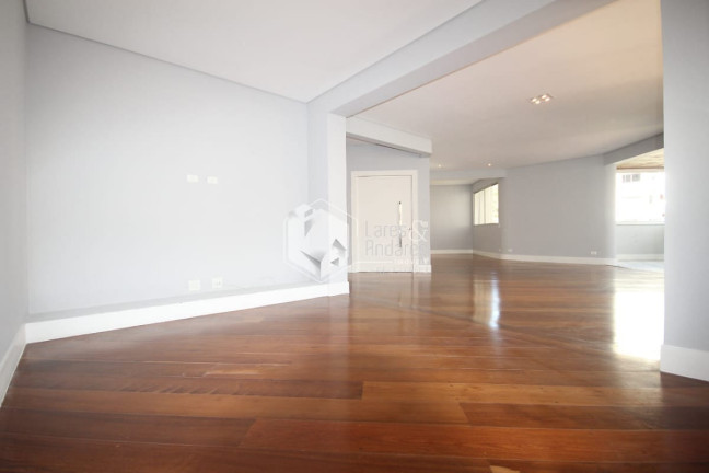 Imagem Apartamento com 3 Quartos à Venda, 244 m² em Moema - São Paulo Imagem Apartamento com 3 Quartos à Venda, 244 m² em Moema - São Paulo