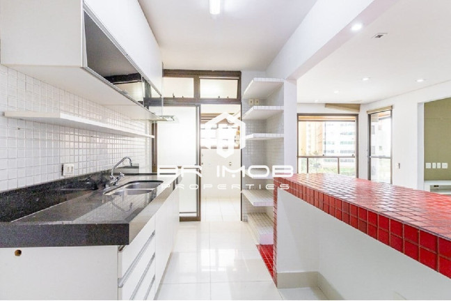 Imagem Imóvel com 2 Quartos à Venda, 90 m² em Vila Suzana - São Paulo Imagem Imóvel com 2 Quartos à Venda, 90 m² em Vila Suzana - São Paulo
