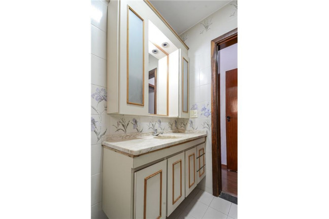 Imagem Casa com 3 Quartos à Venda, em Vila Madalena - São Paulo Imagem Casa com 3 Quartos à Venda, em Vila Madalena - São Paulo