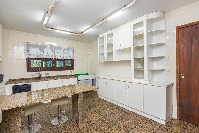 Imagem Casa com 4 Quartos para Alugar, 470 m² em Abranches - Curitiba Imagem Casa com 4 Quartos para Alugar, 470 m² em Abranches - Curitiba