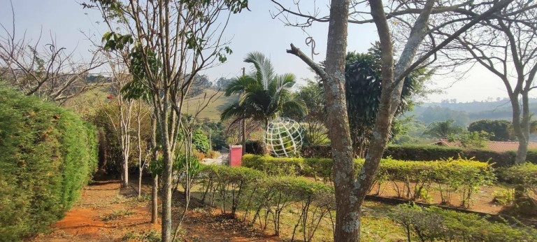 Imagem Chácara com 2 Quartos à Venda, 180 m² em Bragança Paulista - Bragança Paulista Imagem Chácara com 2 Quartos à Venda, 180 m² em Bragança Paulista - Bragança Paulista