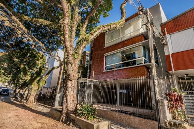 Imagem Imóvel com 2 Quartos à Venda, 83 m² em Jardim Botânico - Porto Alegre Imagem Imóvel com 2 Quartos à Venda, 83 m² em Jardim Botânico - Porto Alegre