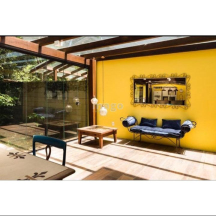 Imagem Casa com 3 Quartos à Venda, 350 m² em Taquaras - Balneário Camboriú