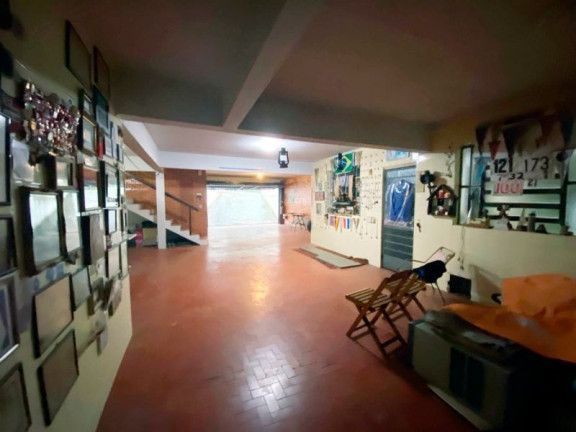 Imagem Casa com 3 Quartos à Venda, 340 m² em Três Figueiras - Porto Alegre Imagem Casa com 3 Quartos à Venda, 340 m² em Três Figueiras - Porto Alegre