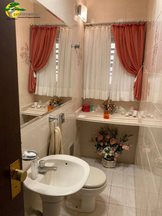 Imagem Sobrado com 3 Quartos à Venda, 256 m² em São Paulo Imagem Sobrado com 3 Quartos à Venda, 256 m² em São Paulo
