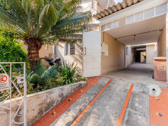 Imagem Casa com 7 Quartos à Venda, 150 m² em Vila Anastácio - São Paulo