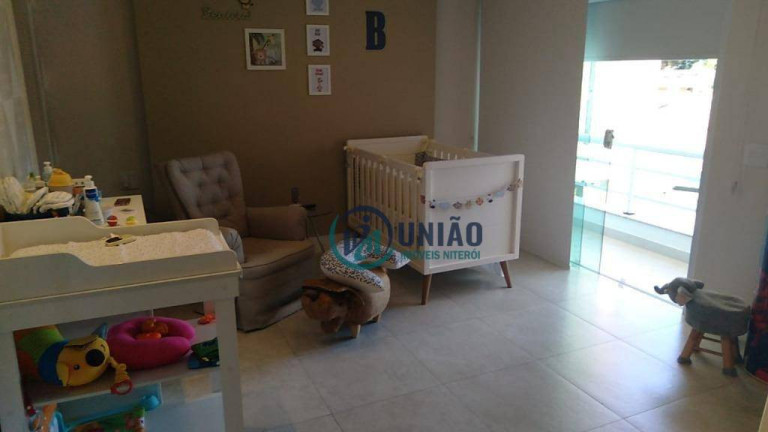 Imagem Casa com 6 Quartos à Venda, 540 m² em Charitas - Niterói