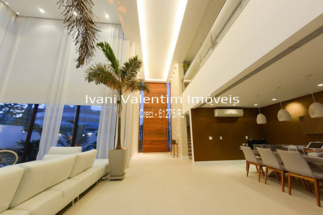 Imagem Casa de Condomínio com 5 Quartos à Venda, 906 m² em Barra Da Tijuca - Rio De Janeiro